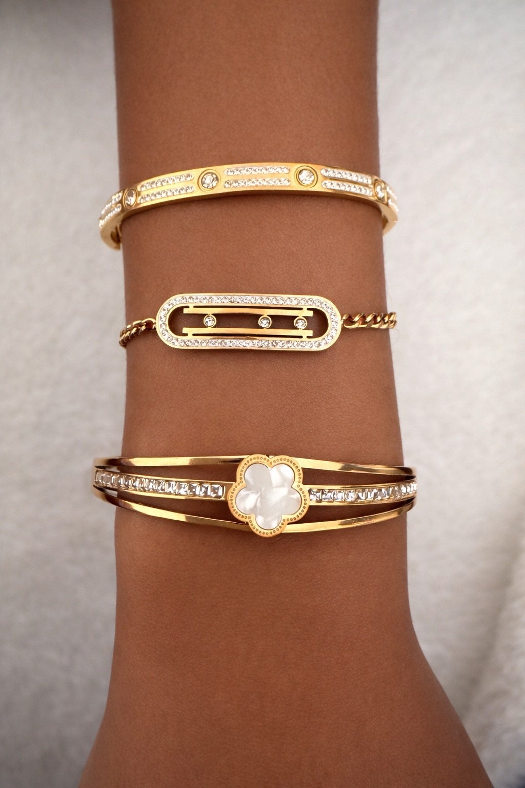 ✨ Bracelets Dorés en Acier Inoxydable – À l’unité ou en lot