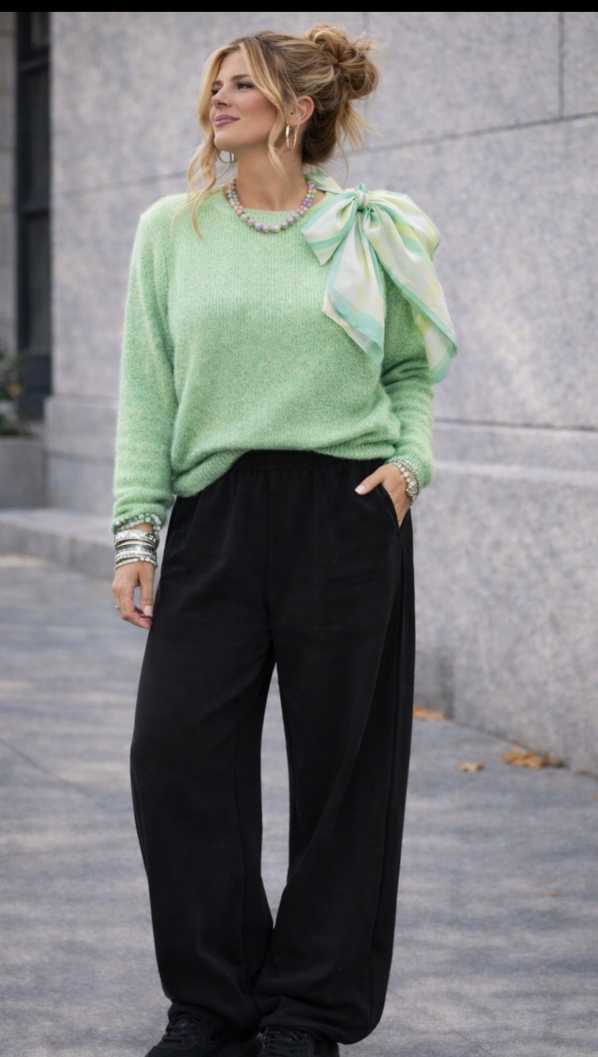 🍑 Pull maille doux à nœud