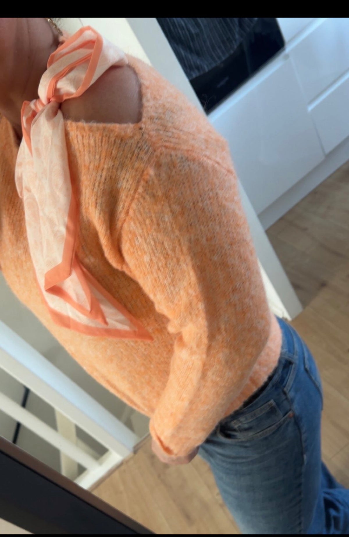 🍑 Pull maille doux à nœud