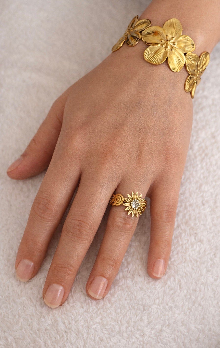 ☀️ Bague Soleil Doré en Acier Inoxydable