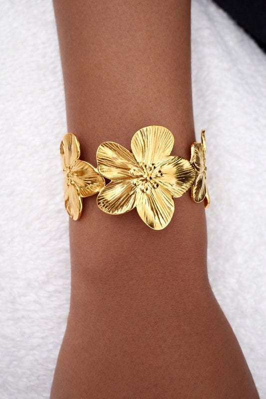 🌸 Bracelet Fleurs Dorées en Acier Inoxydable